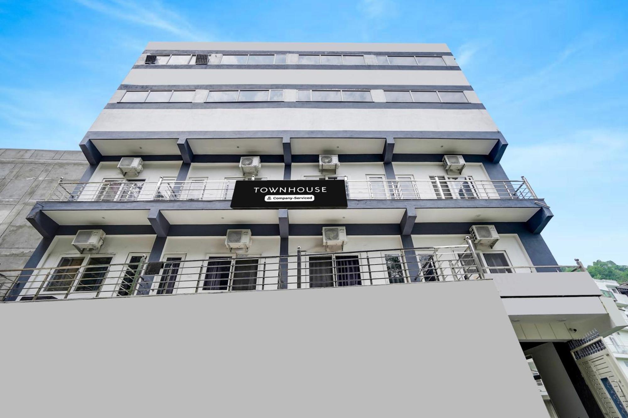 Super Townhouse Tapovan Exterior photo