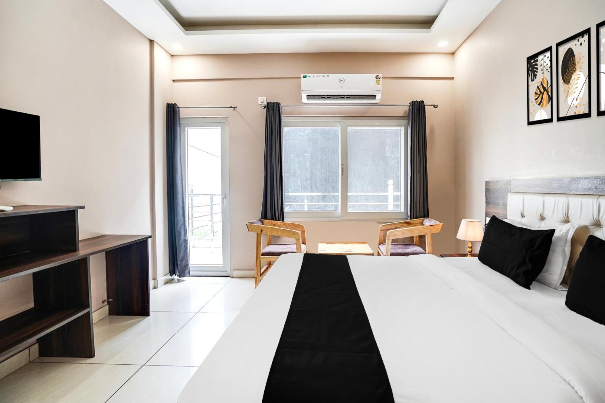 Super Townhouse Tapovan Exterior photo